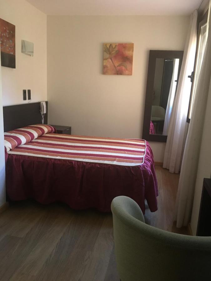 Hotel La Bodega La Almunia de Doña Godina Extérieur photo