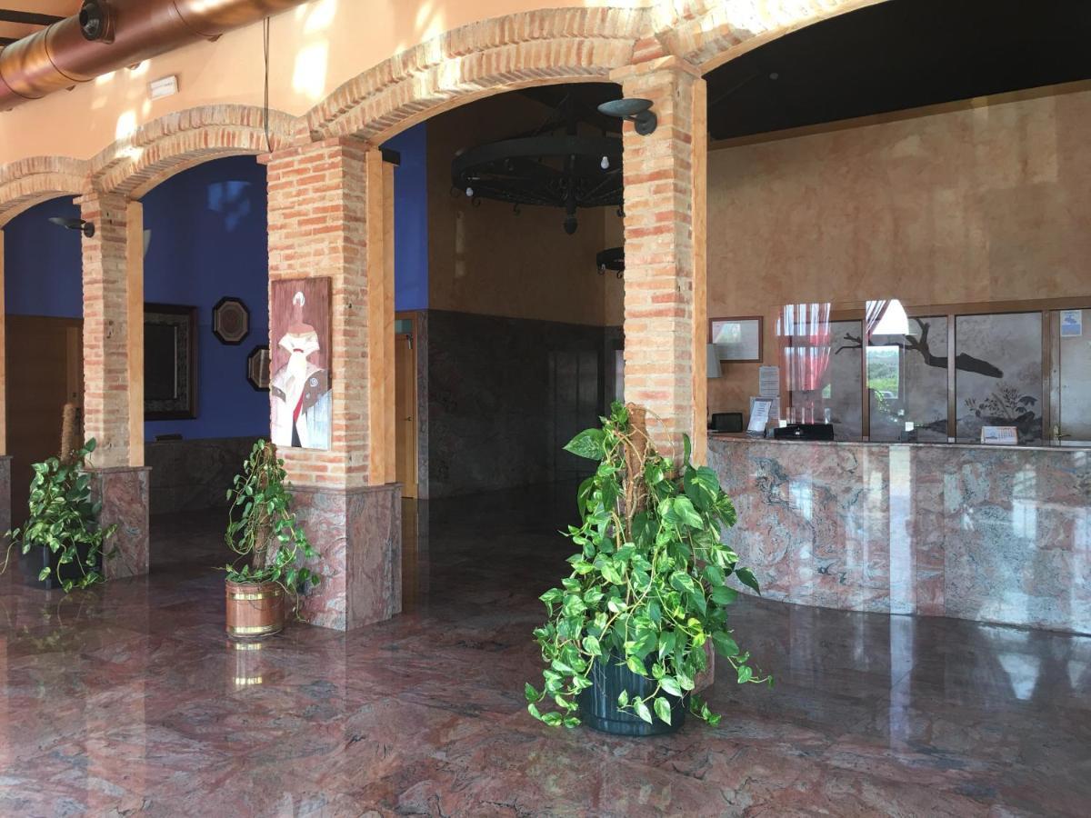 Hotel La Bodega La Almunia de Doña Godina Extérieur photo